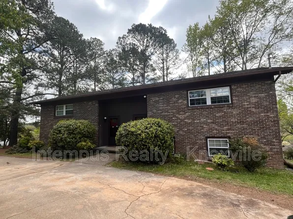 8738 Gleason Dr, Knoxville, TN 37923