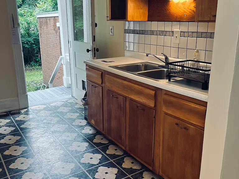 3747 Paxton Ave #1 — Photo 10