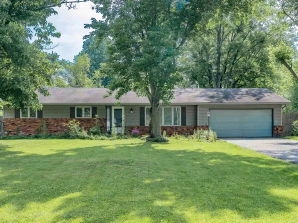 4504 Woodway Dr, Fort Wayne, IN 46835