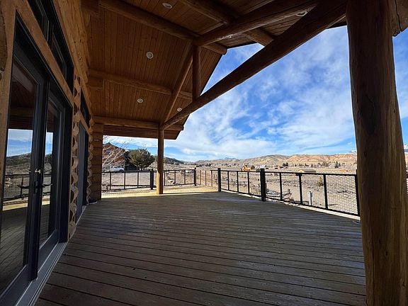 3rd image of 137 Stoney Point Rd