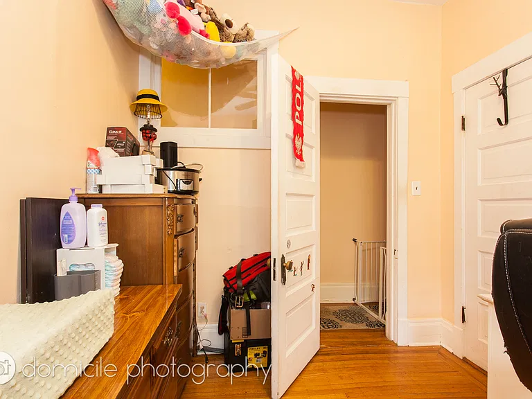 1533 W Leland Ave #1E — Photo 7