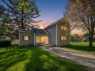 604 S Center St, Plano, IL 60545