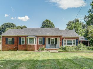 2829 Walnut St, Johnson City, TN 37604