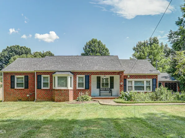 2829 Walnut St, Johnson City, TN 37604