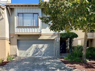 403 Hiller Dr, Oakland, CA 94618