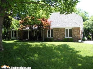 5930 Branford Pl, Lincoln, NE 68512