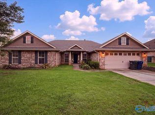 517 Summer Cove Cir NW, Madison, AL 35757