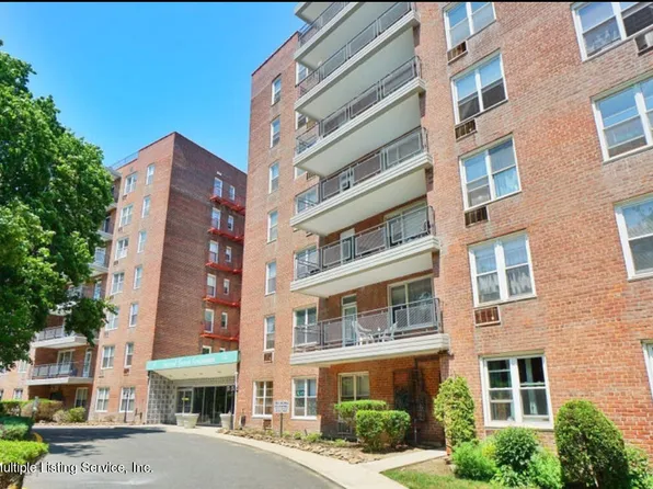 55 Austin Pl APT 1D, Staten Island, NY 10304