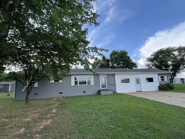 291 Factory Dr, Lexington, TN 38351