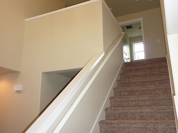 5th image of 9222 198th Street Ct E
