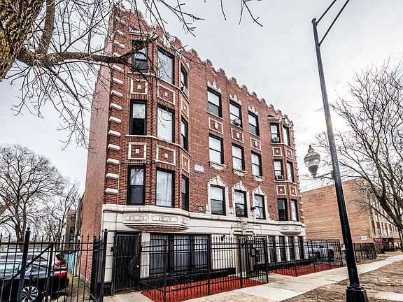 2nd image of 7715 S South Shore Dr APT 405