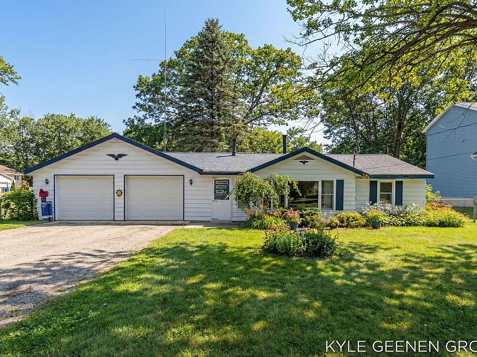 1st image of 51 Manley Ave
