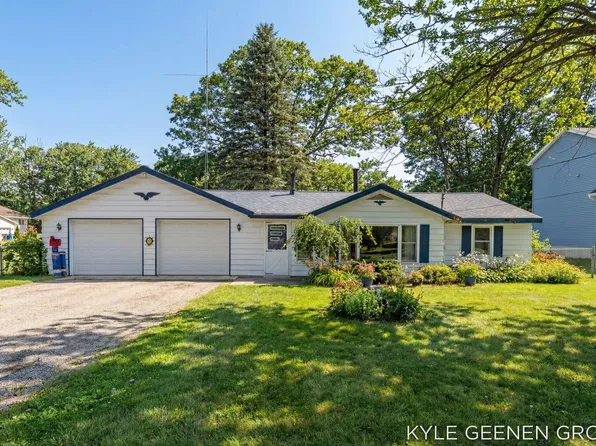51 Manley Ave, Holland, MI 49424