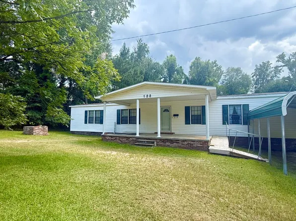 133 Waller Woods Cir, Swainsboro, GA 30401
