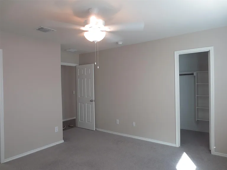 4633 Benham Dr — Photo 17