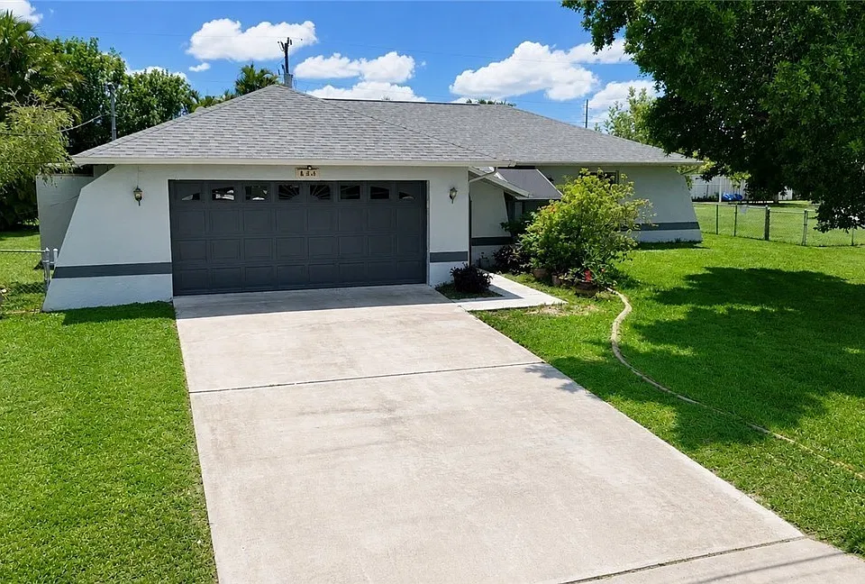 133 NE 23rd Ave