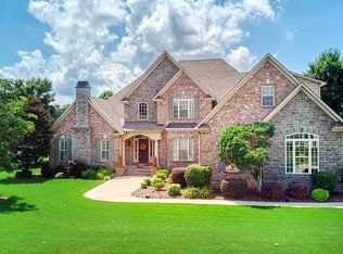 115 Emerald Lake Dr, Jackson, TN 38305