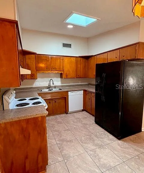 250 Cedarwood Dr — Photo 10