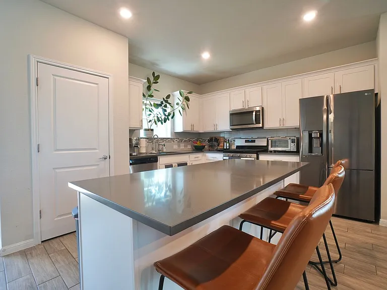 5501 Charles Merle Dr #B — Photo 14
