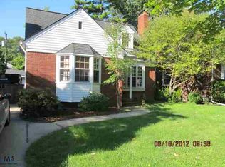 5029 Hillcrest St, Grosse Pointe, MI 48236