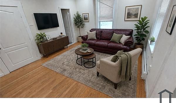 1st image of 124 Marcella St #1