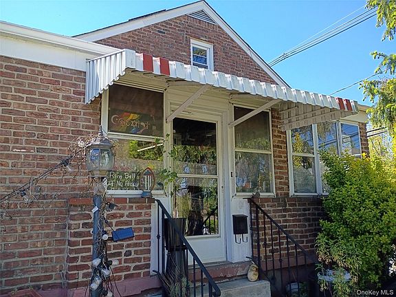 2nd image of 93 E Railroad Ave