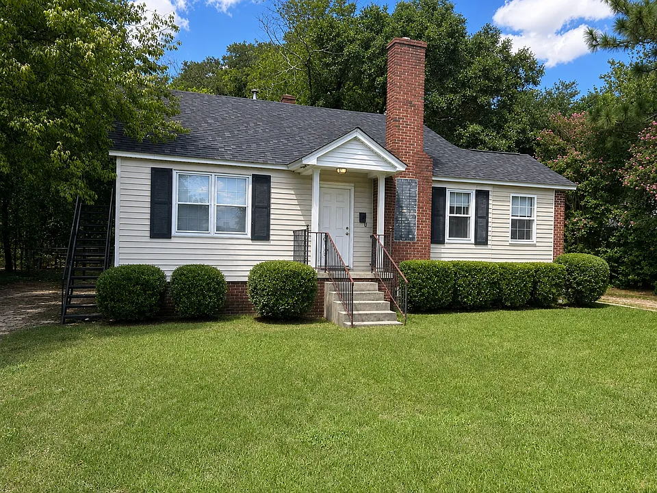 2015A Holt Dr #A