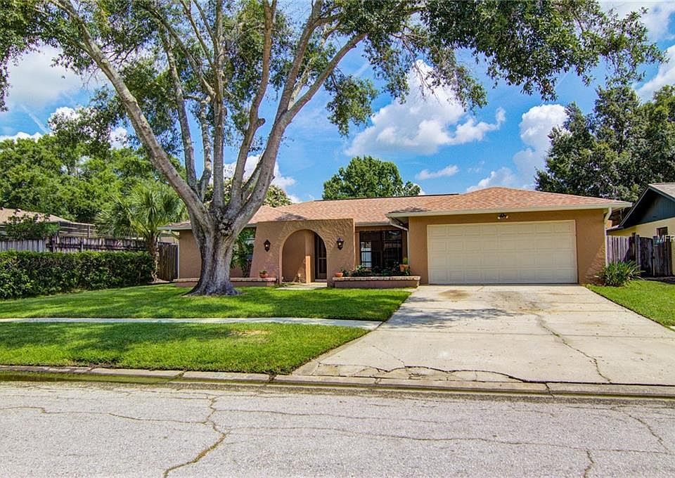 1st image of 4113 Windtree Dr