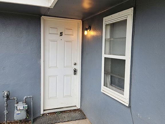 2nd image of 2343 E Boulder St APT 5