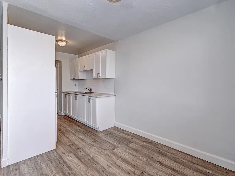 85 Willow Rd — Photo 13