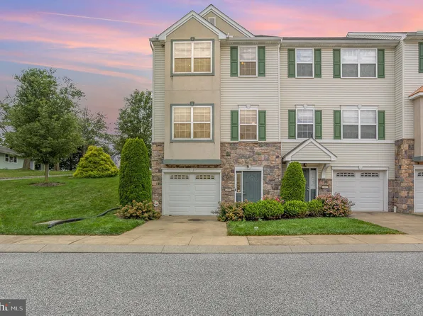 2400 Schultz Way, York, PA 17402