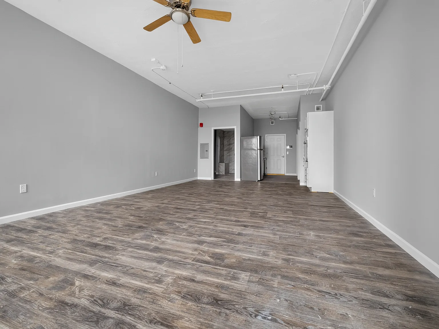 Studio, 559 sqft, $1,825 — Photo 4