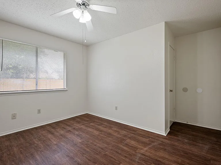 11331 Two Wells Dr — Photo 12