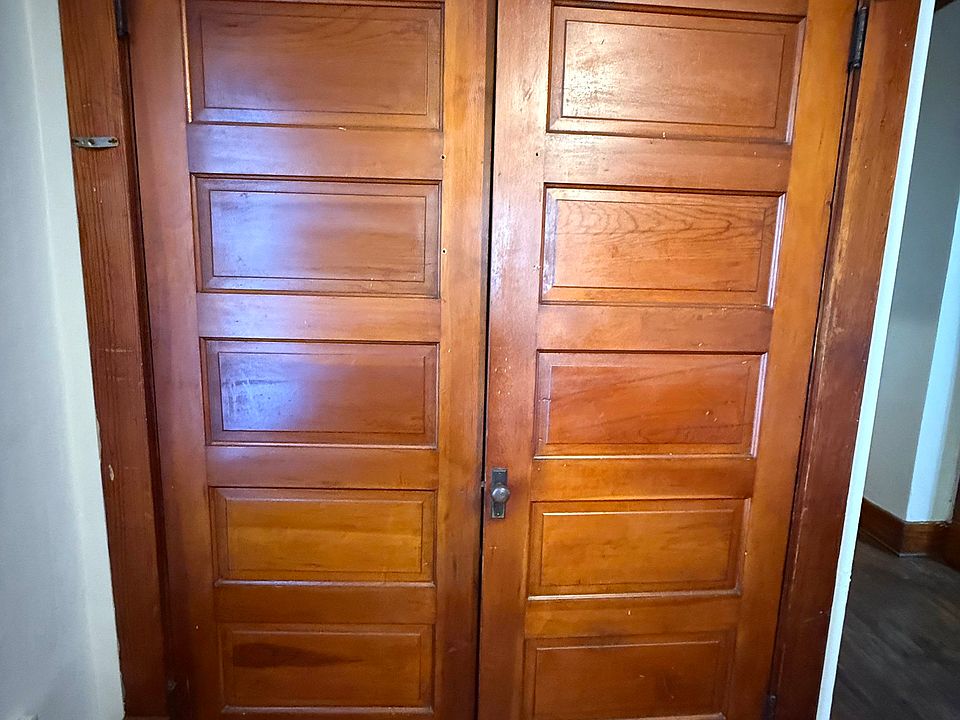 1st image of 1000 E St #4B