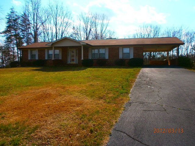 1st image of 212 Woodlawn Ave