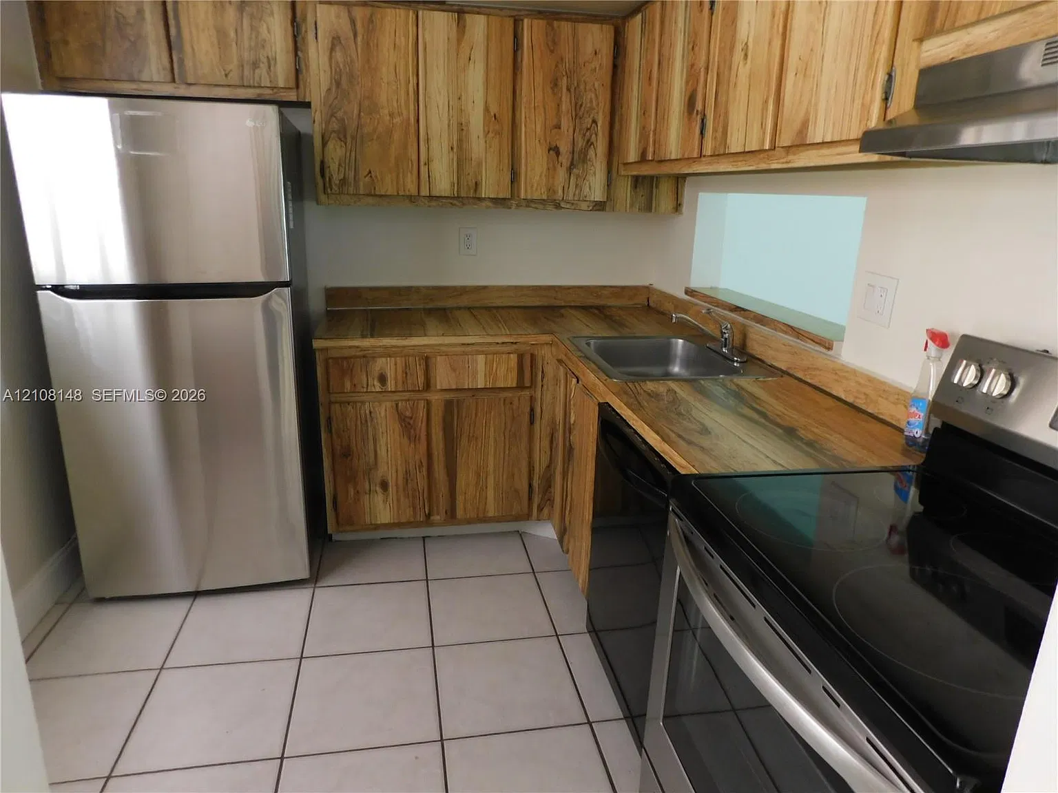 The Horizons Condo #2 — Photo 1