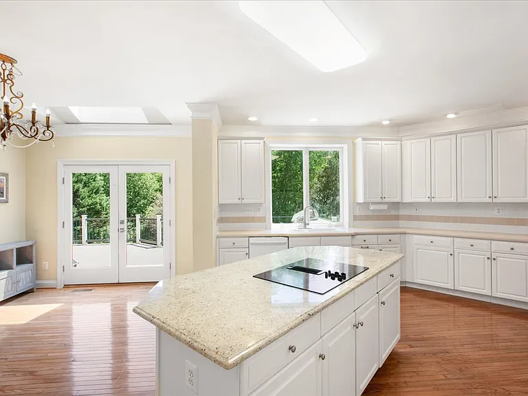 10243 Brittenford Dr — Photo 23