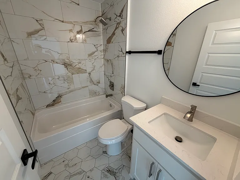 916 N Sang Ave — Photo 16