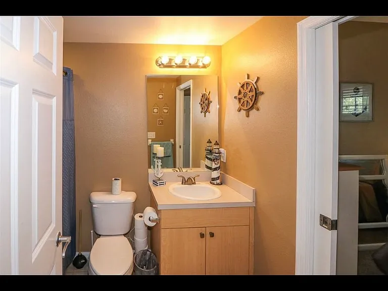 102 B — Photo 6