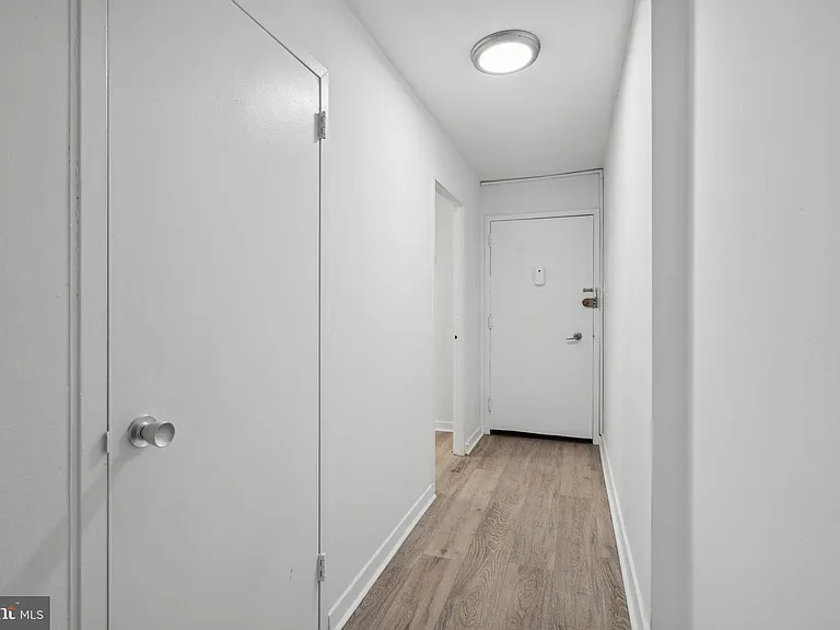 224 W Rittenhouse Sq #30-2602 — Photo 13