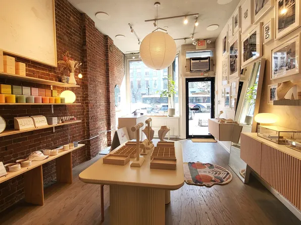 1102 Washington Street image 17 of 18