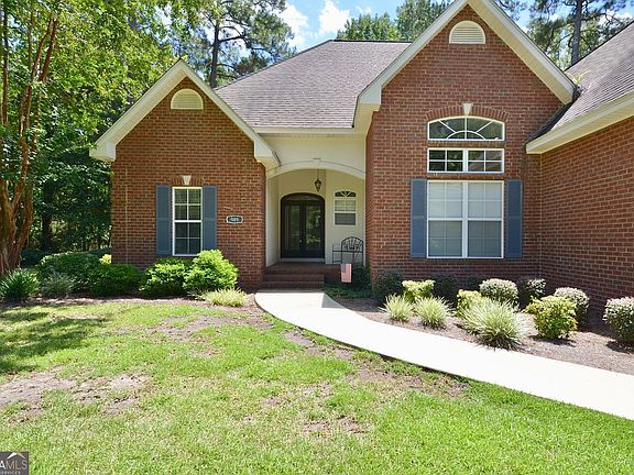 2nd image of 989 Woodvalley Dr