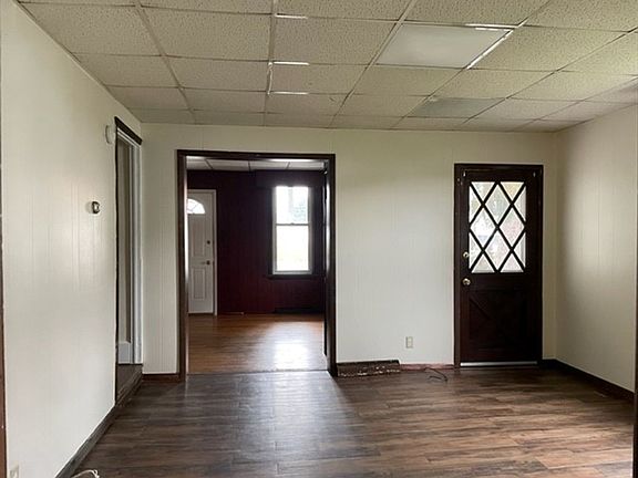 5th image of 2717 Butler St