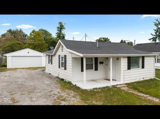 672 W Cherry St, Austin, IN 47102