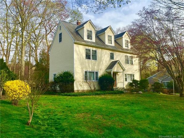 Classic Colonial Style Fairfield Real Estate 4 Homes For Sale Zillow