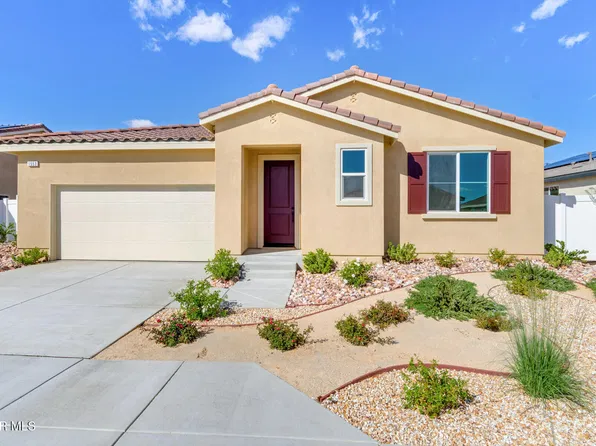 1553 E Holguin St, Lancaster, CA 93535