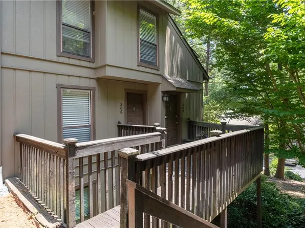 308 Cumberland Ct SE, Smyrna, GA 30080