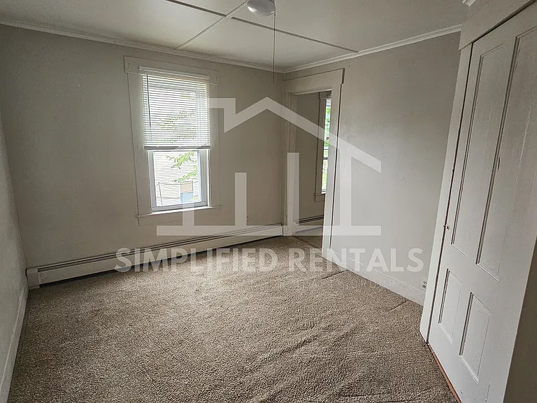 27 River St #B — Photo 4
