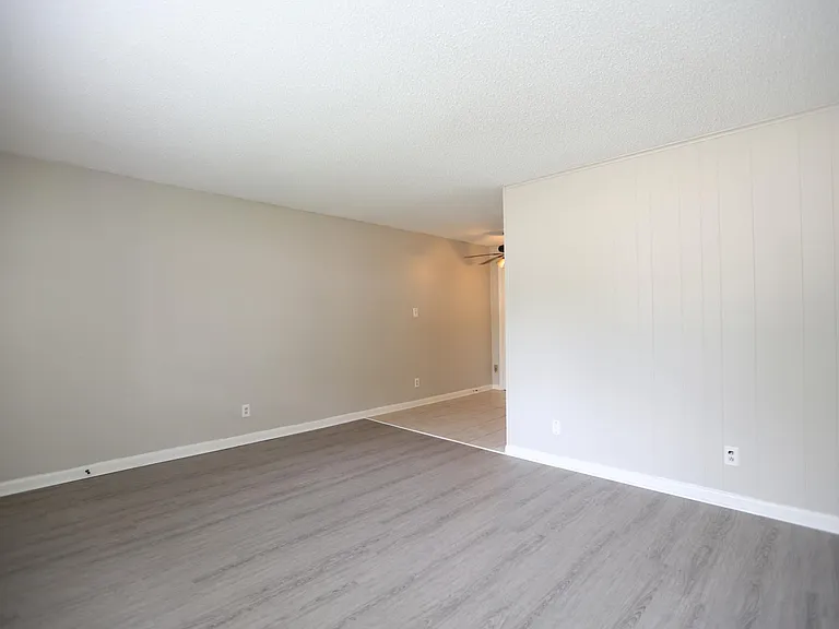 5101 H St #5 — Photo 4