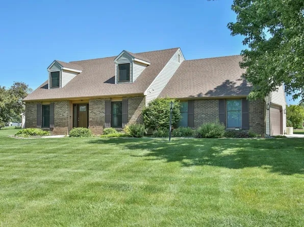 4435 Aboite Lake Dr, Fort Wayne, IN 46804